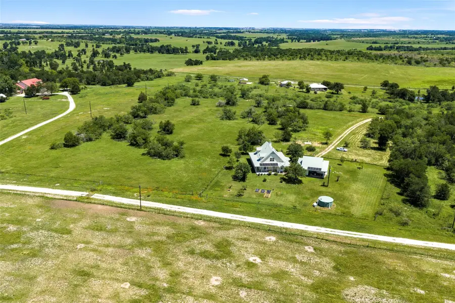 928 Upper Elgin River Rd, Elgin, TX 78621 - #2