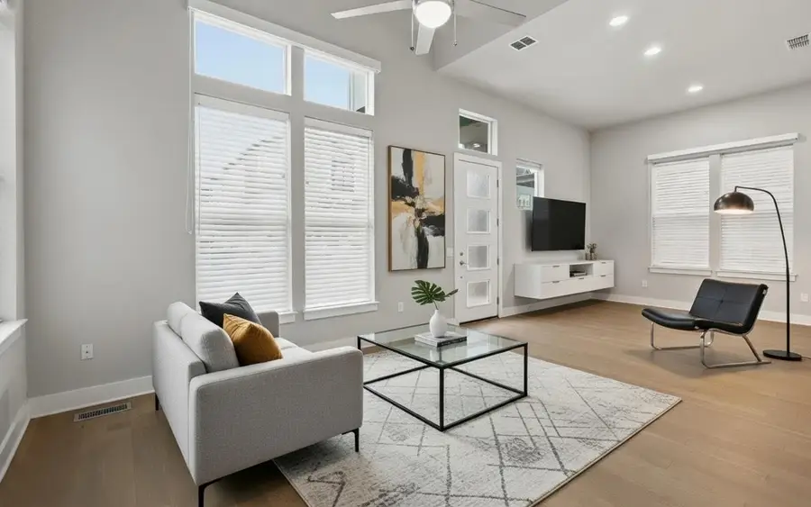 6104 Florencia Ln, Austin, TX 78724 - #3