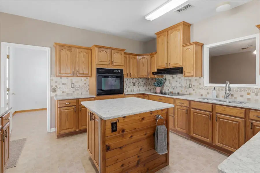 155 Guadalupe Ranch Ln, Seguin, TX 78155 - #2