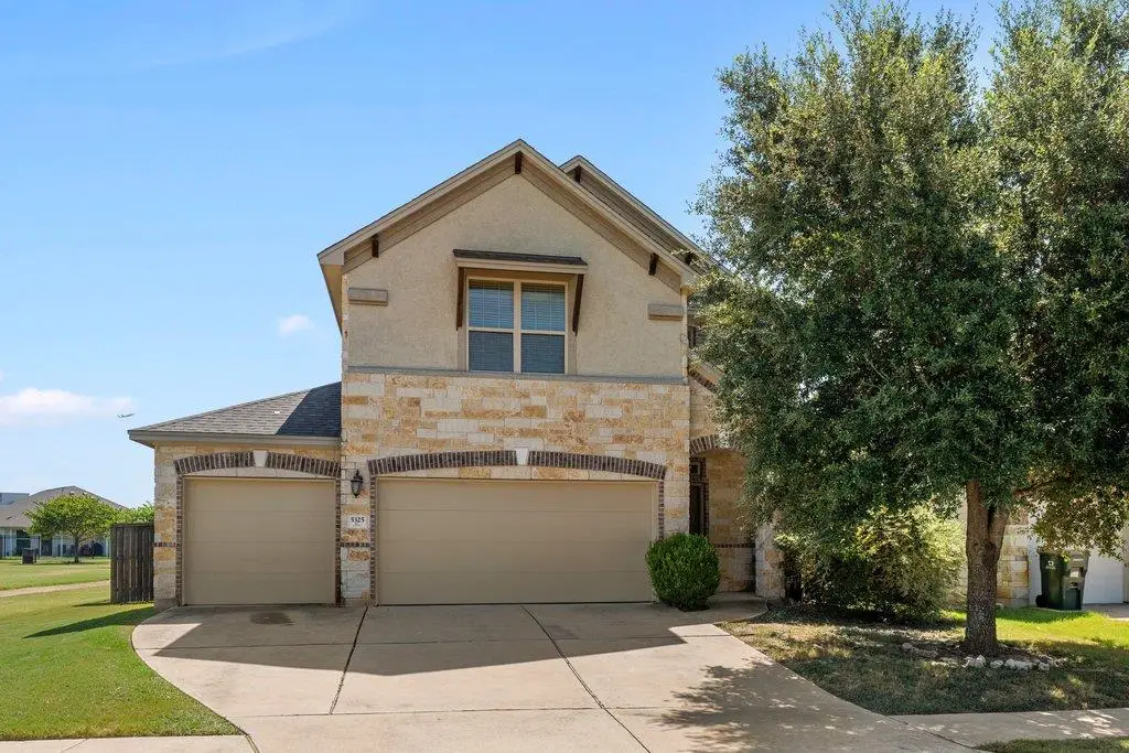 5325 Kara Dr, Austin, TX 78744 - #1