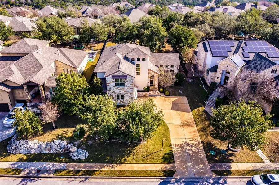 307 Duffy Ln, Austin, TX 78738 - Image #2