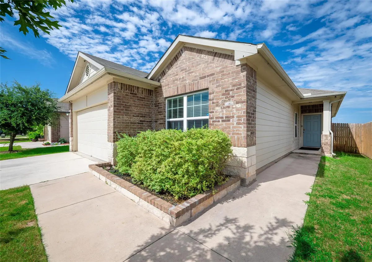 624 Independence Ave, Liberty Hill, TX 78642 - #1