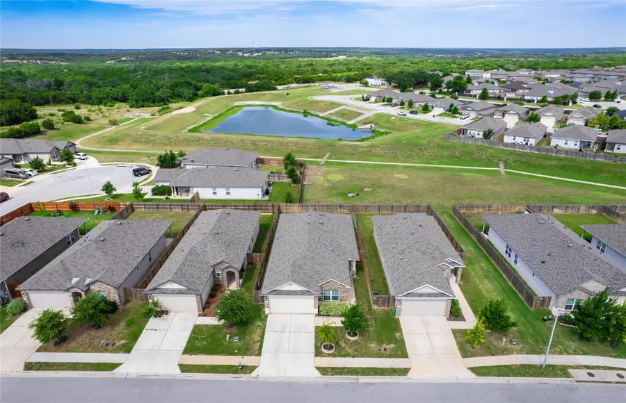 624 Independence Ave, Liberty Hill, TX 78642 - #2