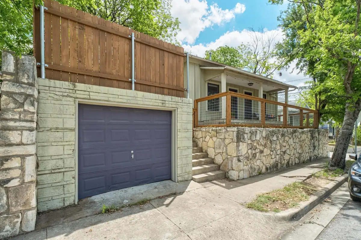 705 Waller St, Austin, TX 78702 - #1