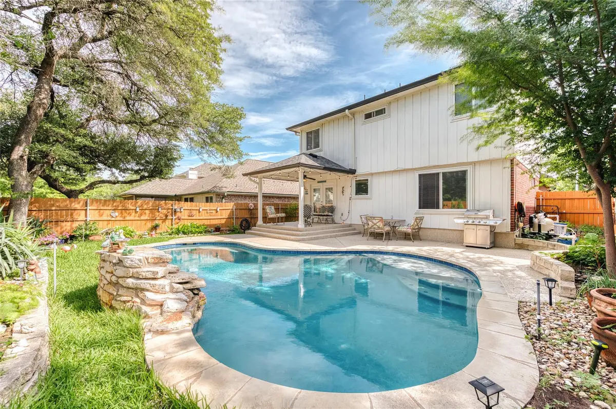 8325 Osborne Dr, Austin, TX 78729 - #1