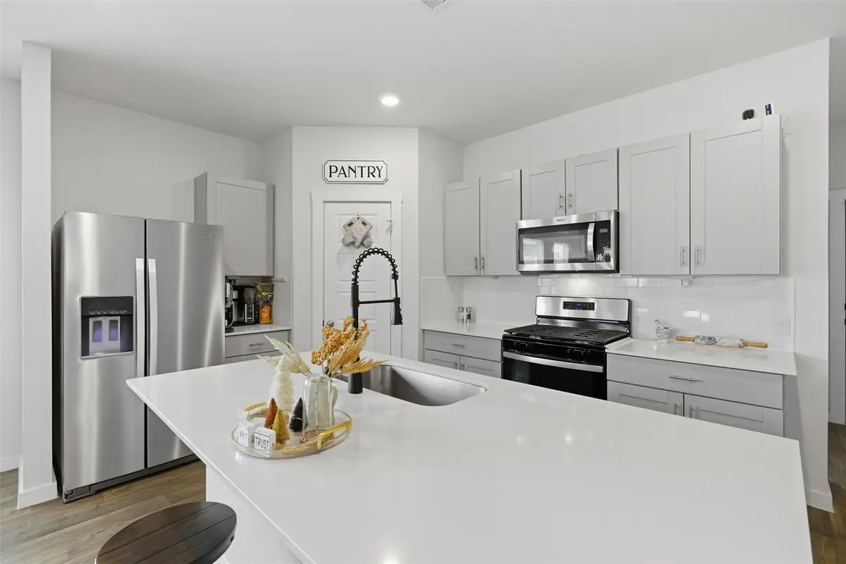 112 Bing Cir, San Marcos, TX 78666 - #1