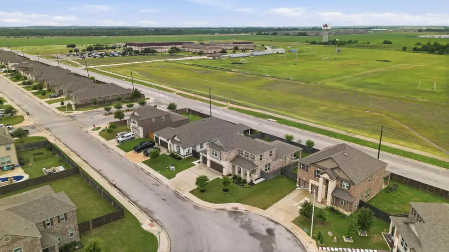 1515 Foxglove Dr, Lockhart, TX 78644 - #2