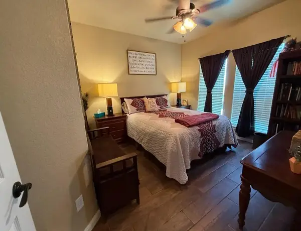 609 State Highway 123 N, Stockdale, TX 78160