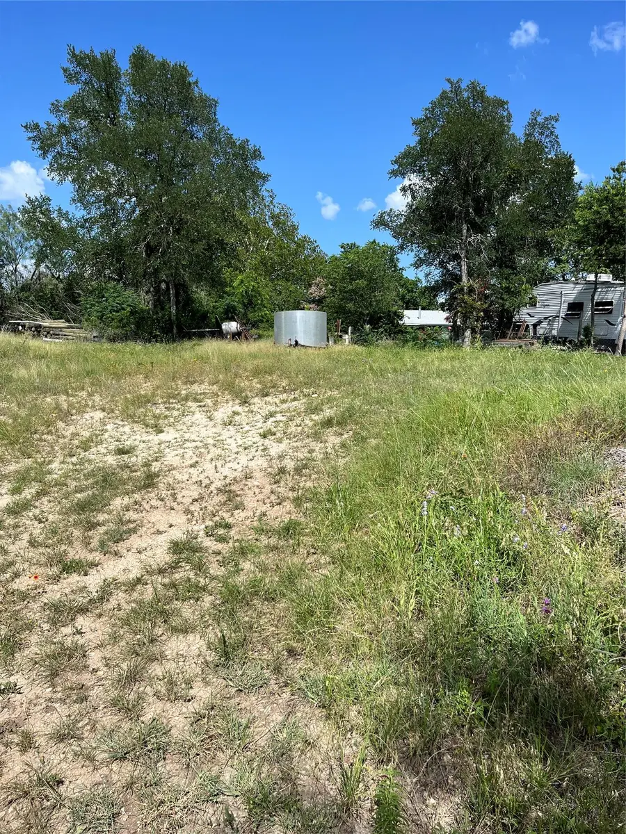 715 N Silver St, Burnet, TX 78611 - #2