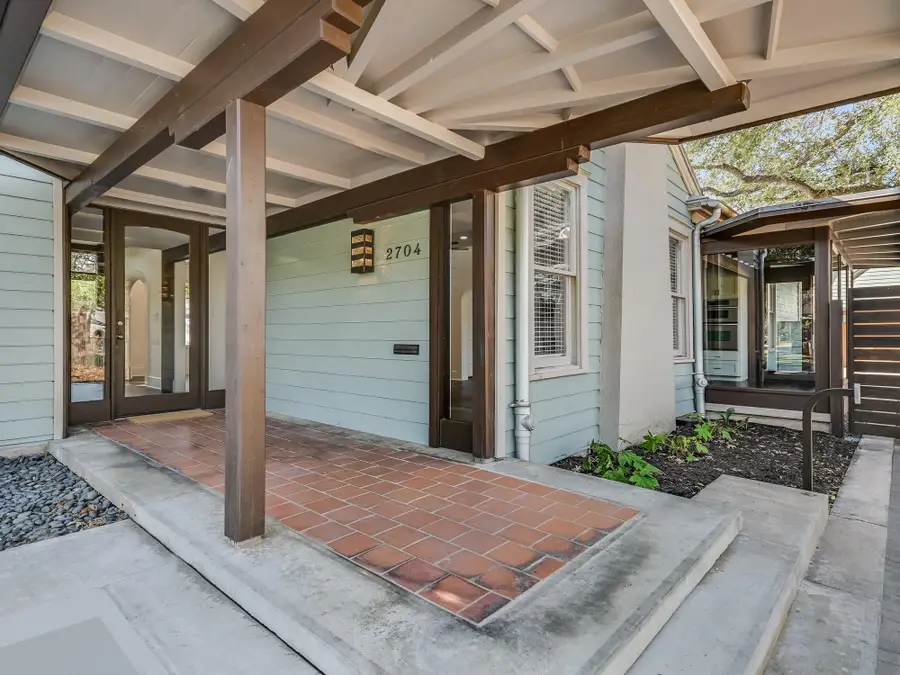 2704 Oakhurst Ave, Austin, TX 78703 - #2
