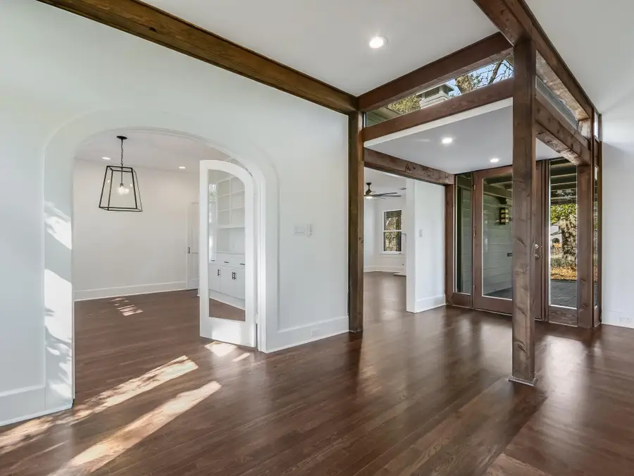 2704 Oakhurst Ave, Austin, TX 78703 - #3