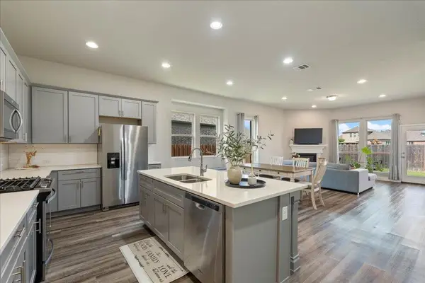 1313 Mustang Brook Ln, Leander, TX 78641