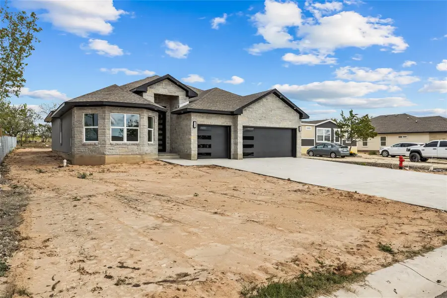 242 Amaranta Ln, Dale, TX 78616 - Image #2