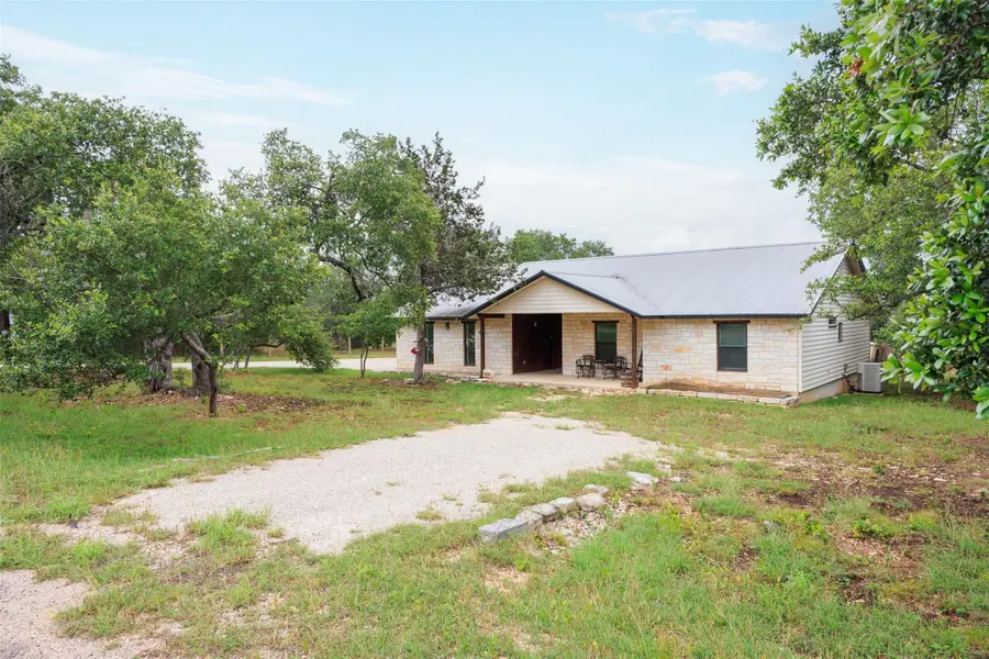 283 Rust Ranch Rd, Blanco, TX 78606 - #2