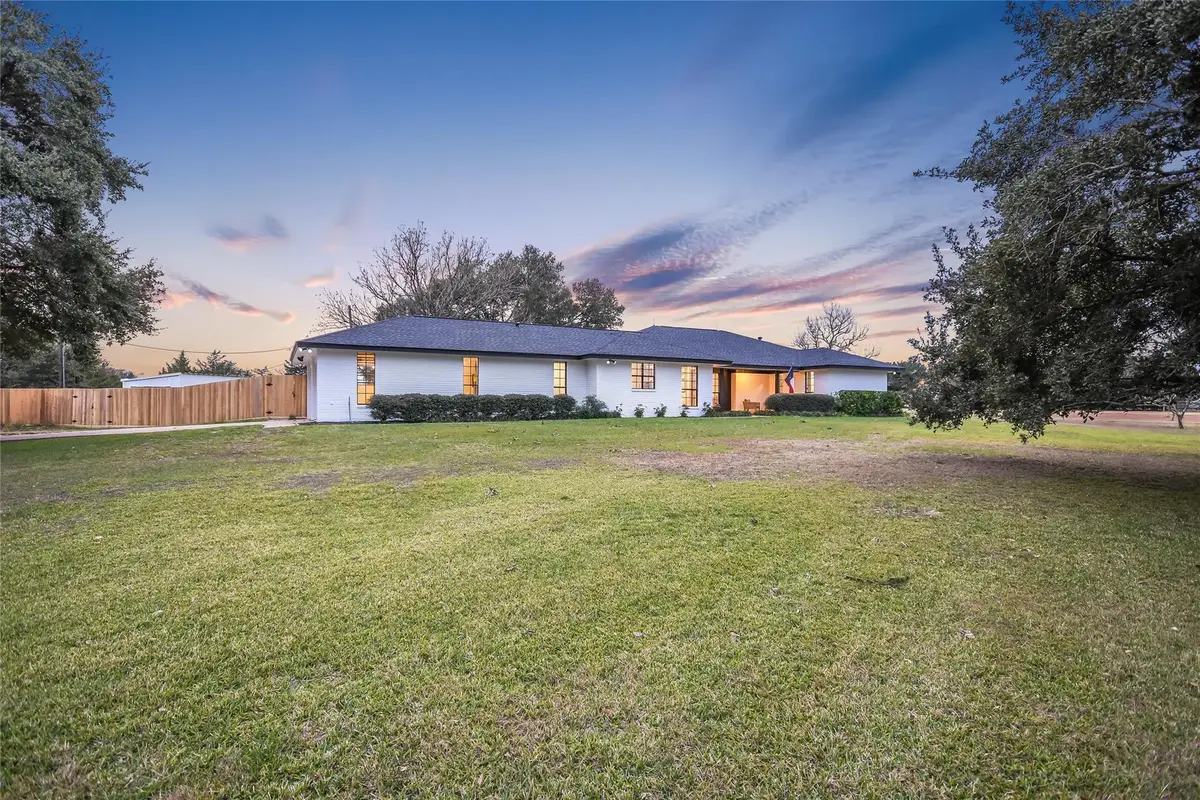 6569 Cutoff Rd, Round Top, TX 78940 - #1