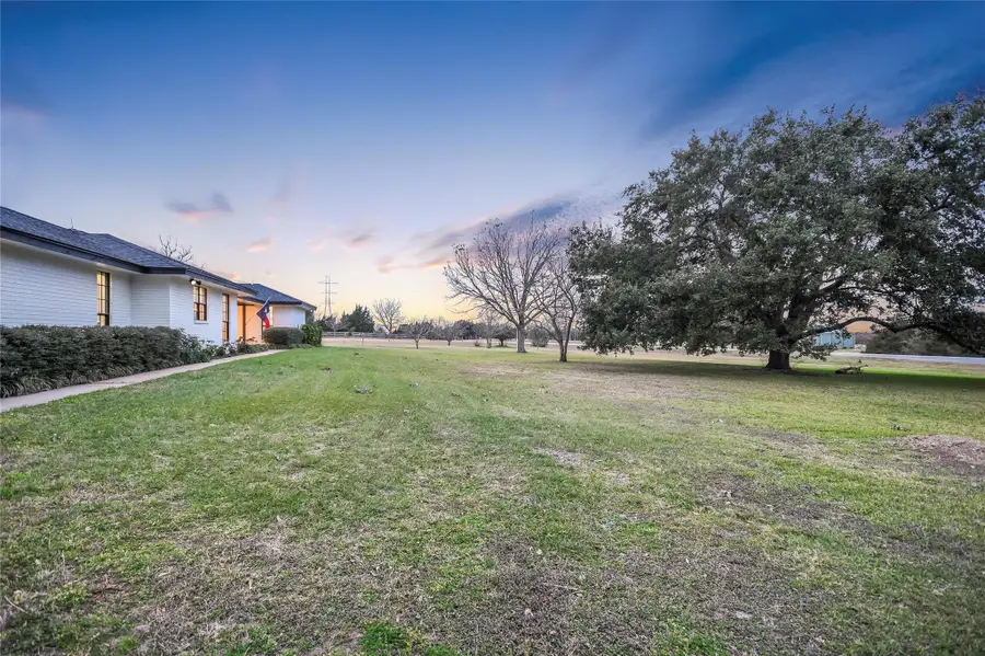 6569 Cutoff Rd, Round Top, TX 78940 - #2