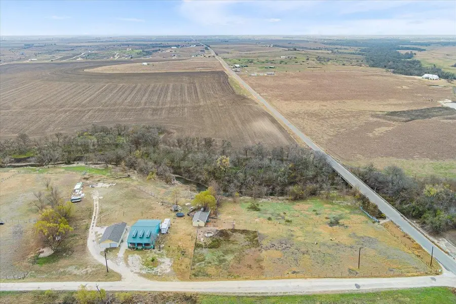 50 Dusty Dam Rd, Coupland, TX 78615 - Image #2