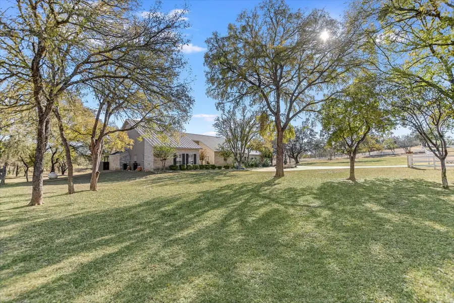 209 Tarbet Trl, Horseshoe Bay, TX 78657 - Image #3