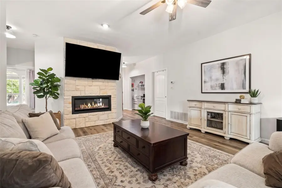 9024 Heiden Ln, Austin, TX 78749 - #2