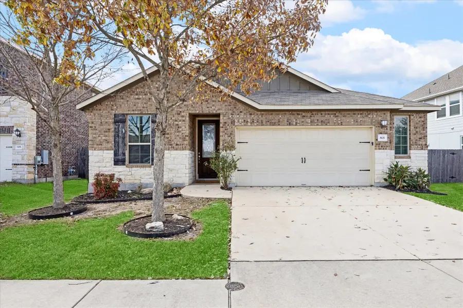 801 Vaughn St, Georgetown, TX 78628 - Image #3