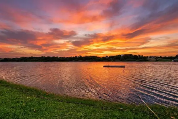 108 Elizabeth Dr, Spicewood, TX 78669