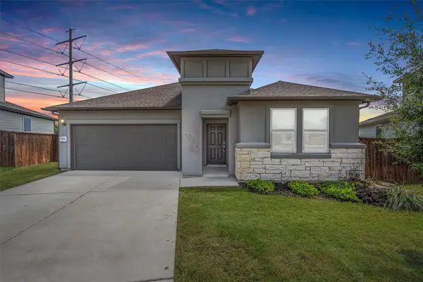 104 Stinchcomb Rd, Hutto, TX 78634