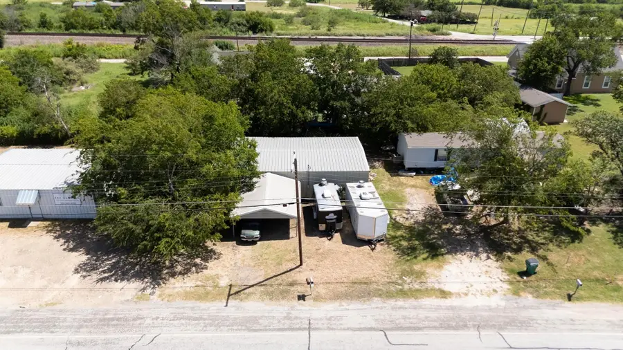 508 W Mesquite Ave, Rogers, TX 76569 - Image #2