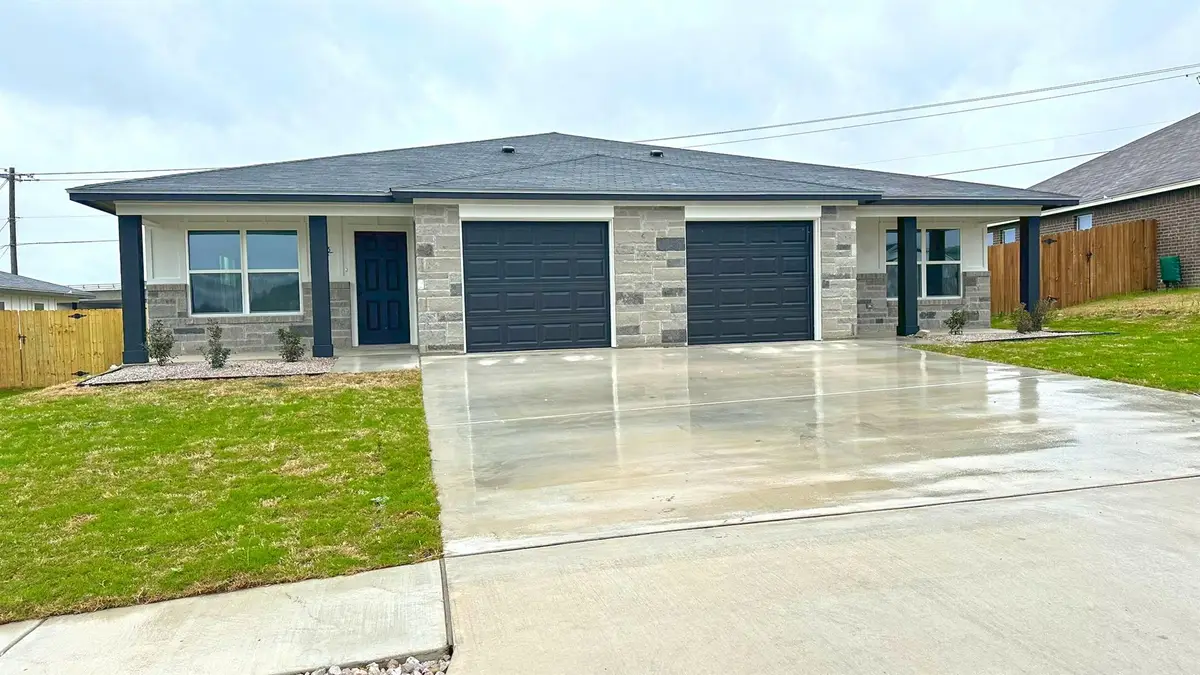 977 Cline Dr #A-B, Copperas Cove, TX 76522 - #1