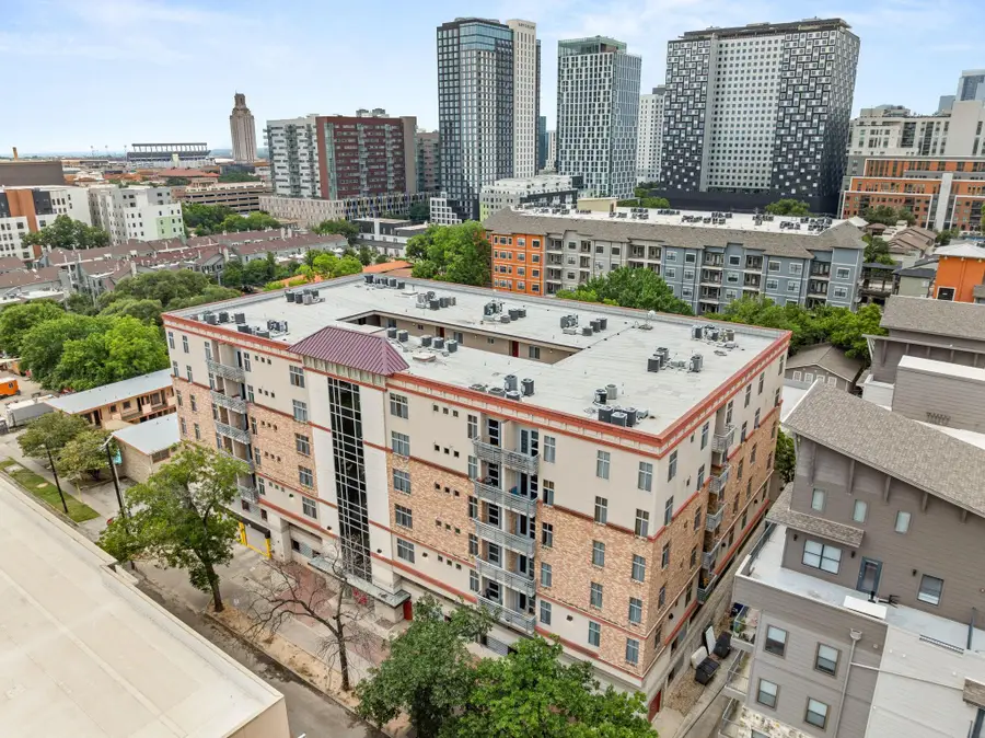 711 W 26th St #303, Austin, TX 78705 - #2