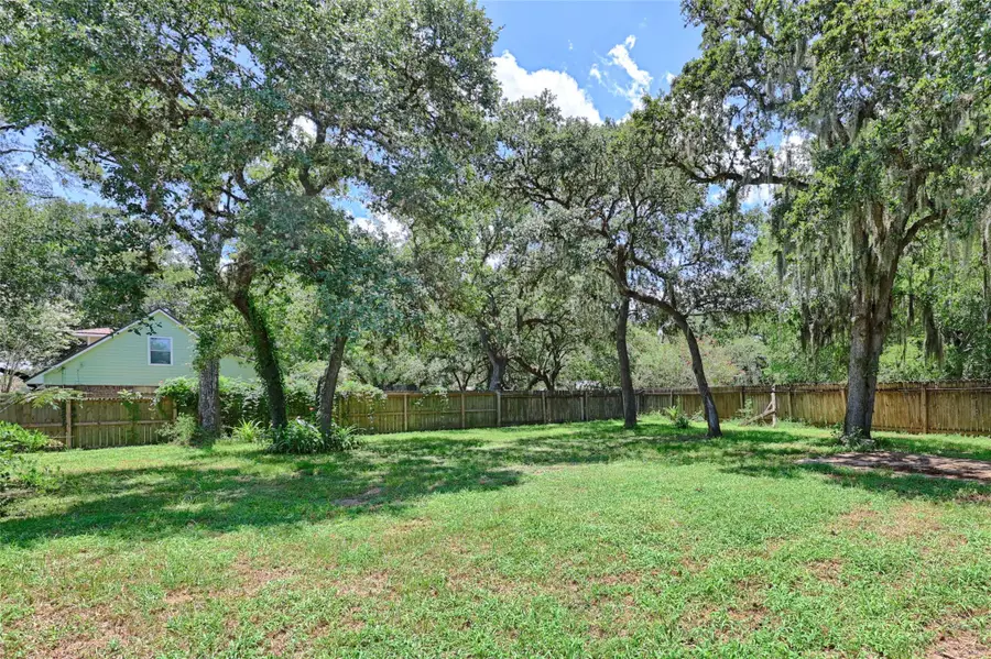 5810 Avenue E, Sheridan, TX 77475 - #3