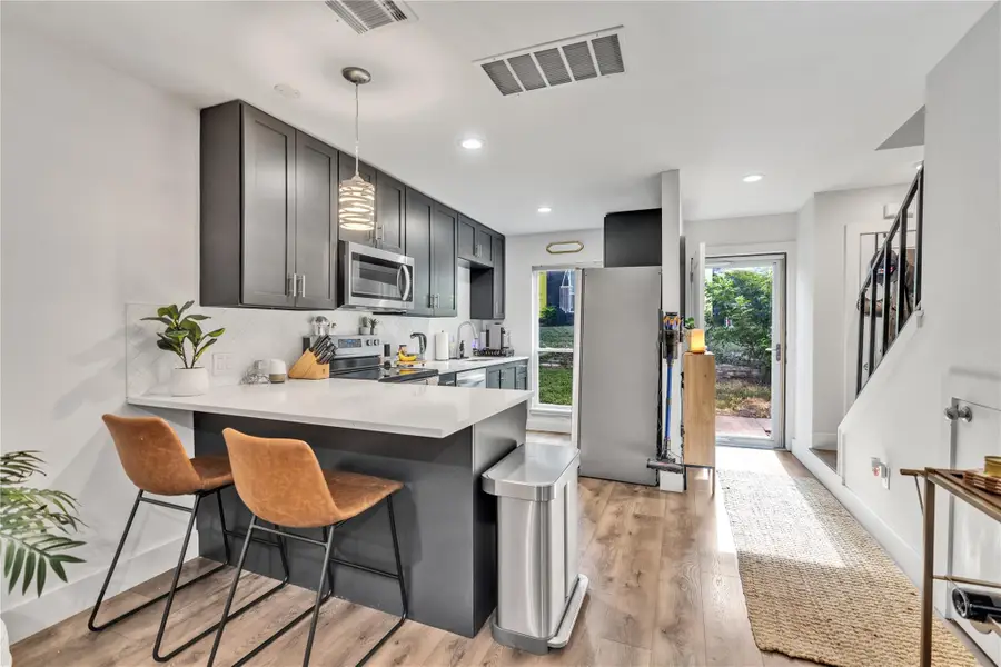 3808 Southway Dr #103, Austin, TX 78704 - #3