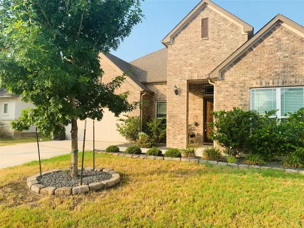 1335 Gruene Glen St, New Braunfels, TX 78132