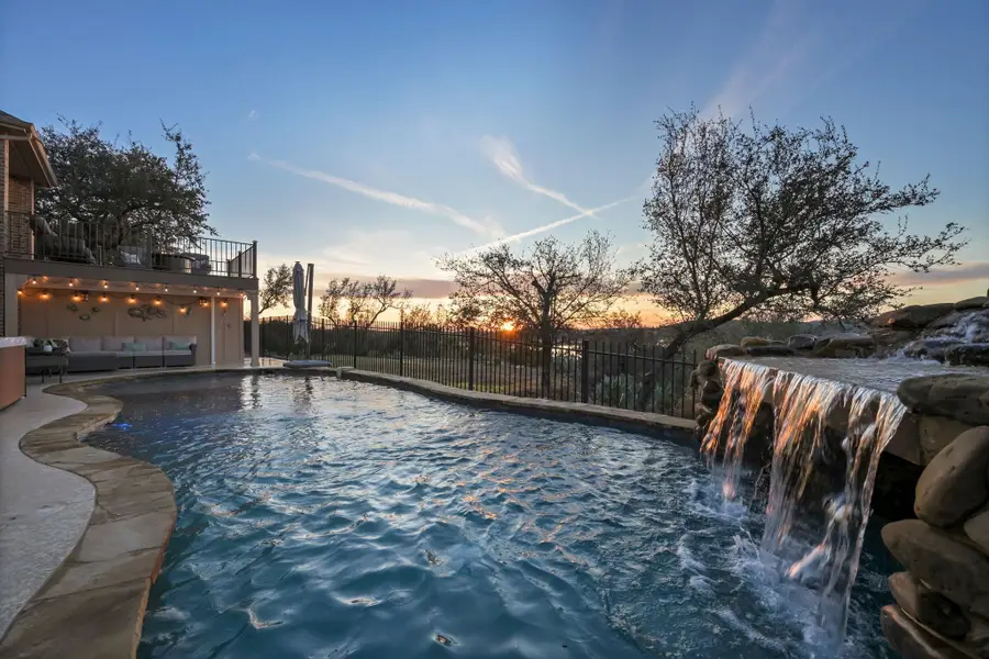 7312 Pace Ravine Dr, Lago Vista, TX 78645 - Image #2