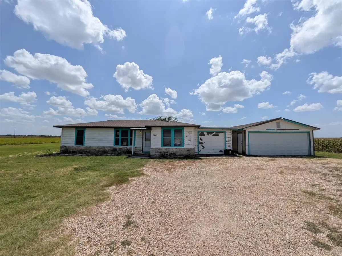 1401 N Highway 95 Highway, Granger, TX 76530 - #1