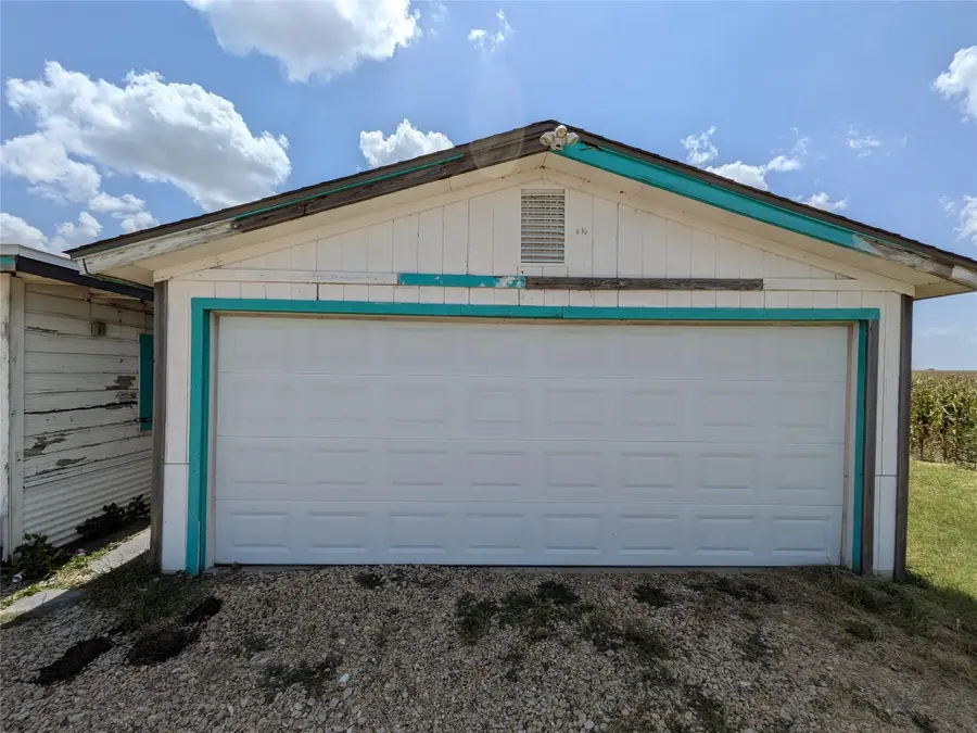 1401 N Highway 95 Highway, Granger, TX 76530 - #2