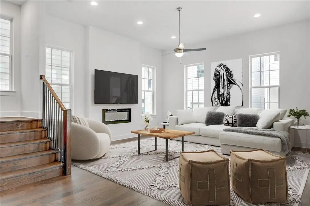 4502 Grassland Dr, Austin, TX 78723 - #1