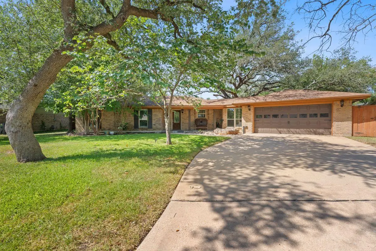 2002 Terry Ln, Georgetown, TX 78628 - #1