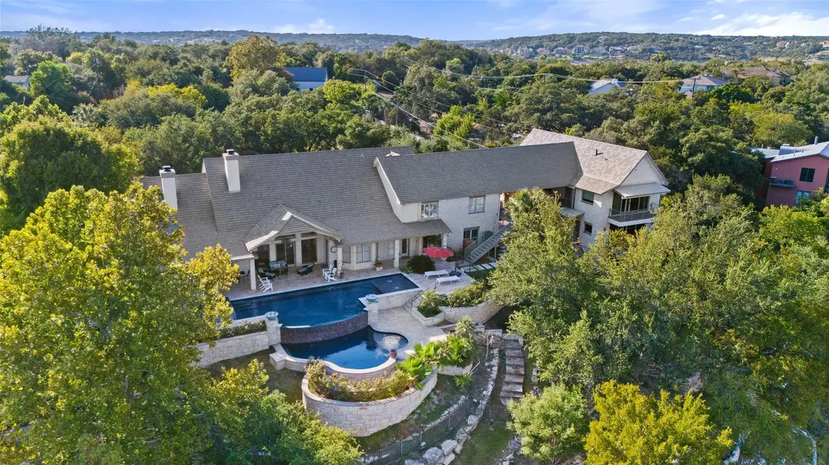 805 Brooks Hollow Rd, Lakeway, TX 78734 - Image #1