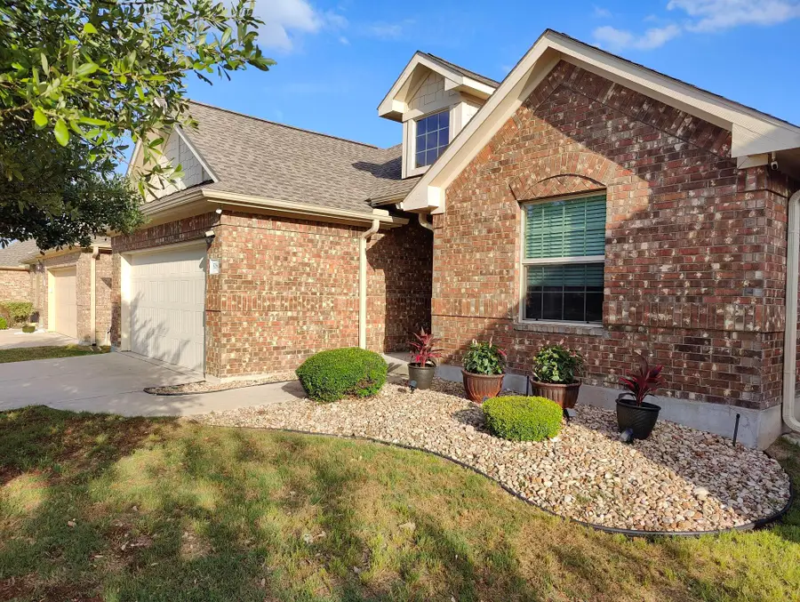 528 S Brook Dr, Leander, TX 78641 - Image #2