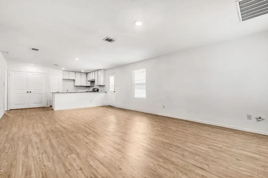 7102 Satellite Way, San Antonio, TX 78252 - #2