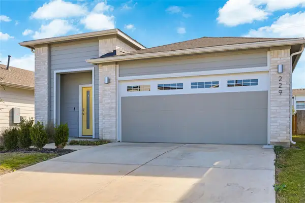 229 Fairfax Ave, San Marcos, TX 78666