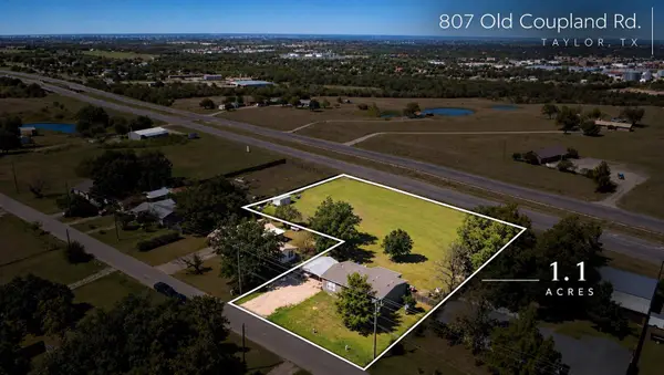807 Old Coupland Rd, Taylor, TX 76574