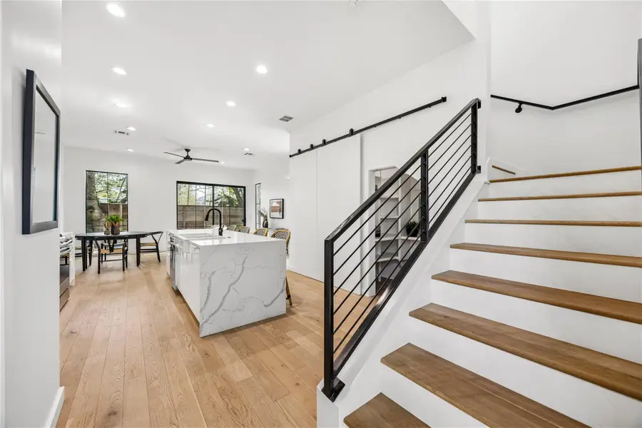 1718 Valeria St, Austin, TX 78704 - #3