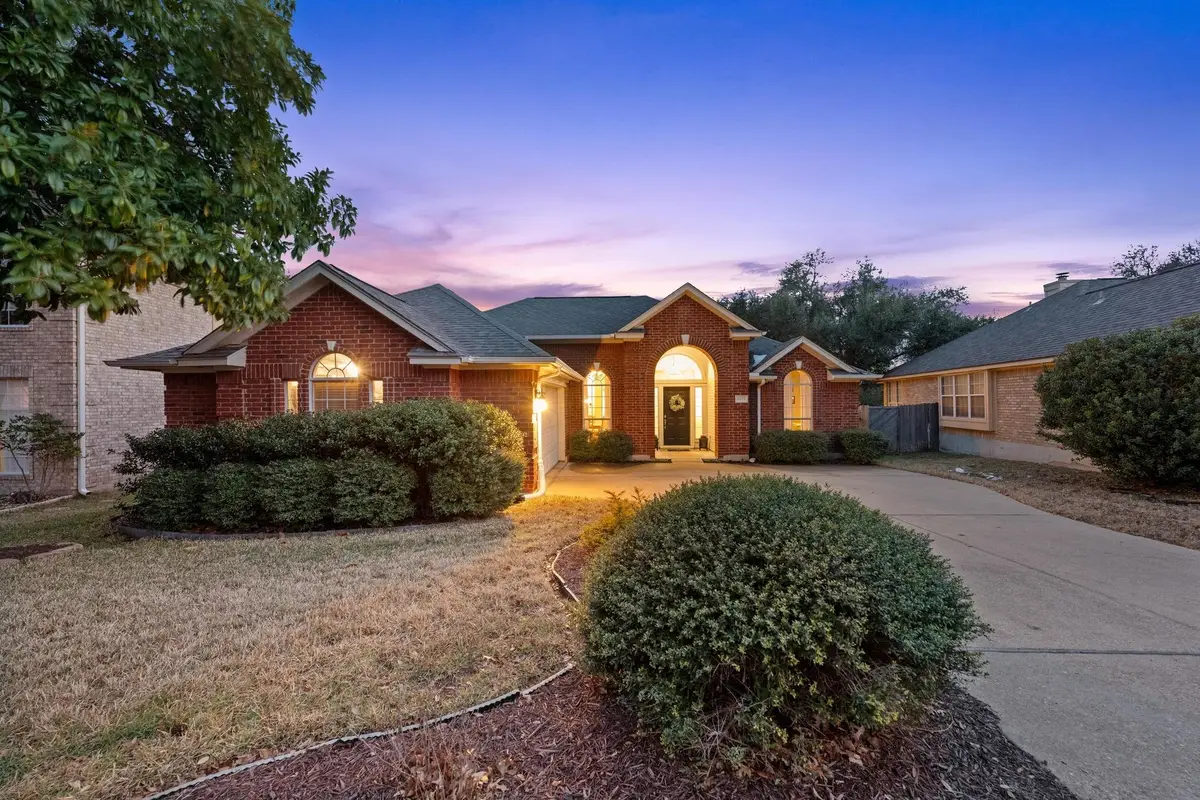 6925 Auckland Dr, Austin, TX 78749 - #1