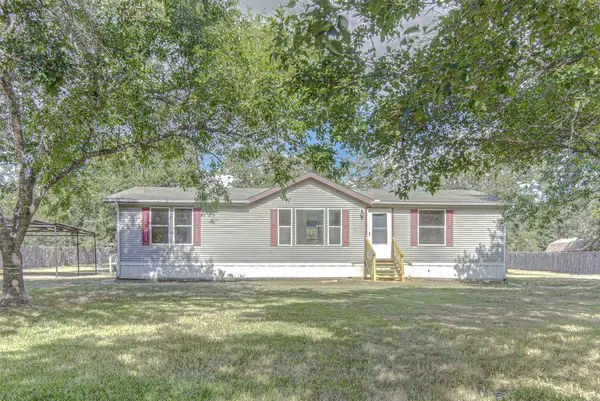 185 Peace Pipe, Smithville, TX 78957