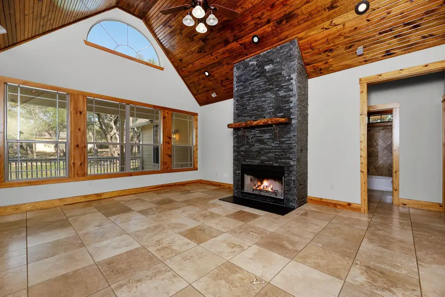 967 Falconwood Dr, San Marcos, TX 78666 - #3