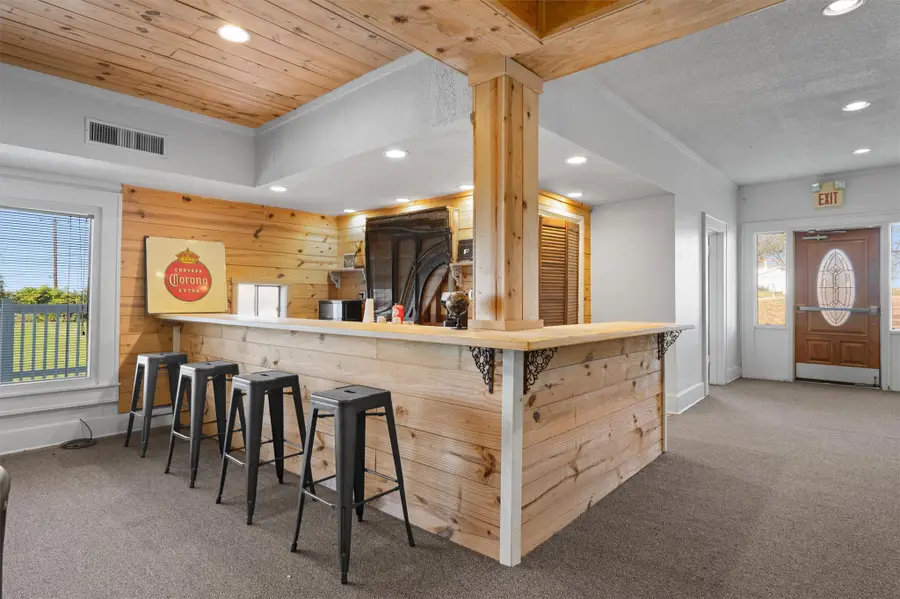 1102 Beech St, Taylor, TX 76574 - Image #3