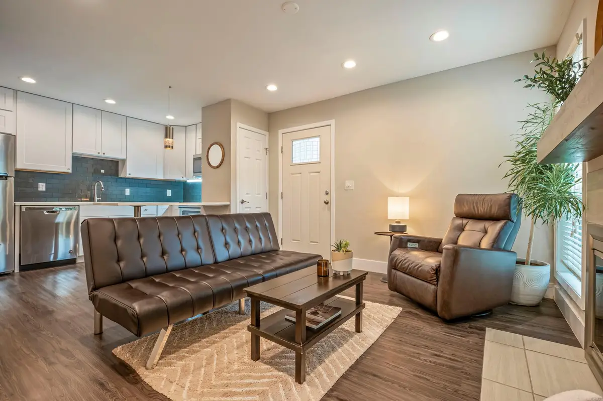 935 La Posada Dr #148, Austin, TX 78752 - #1