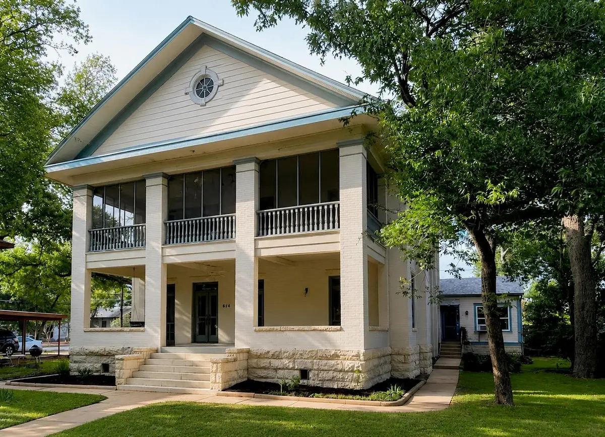 614 W 32nd St, Austin, TX 78705 - #1
