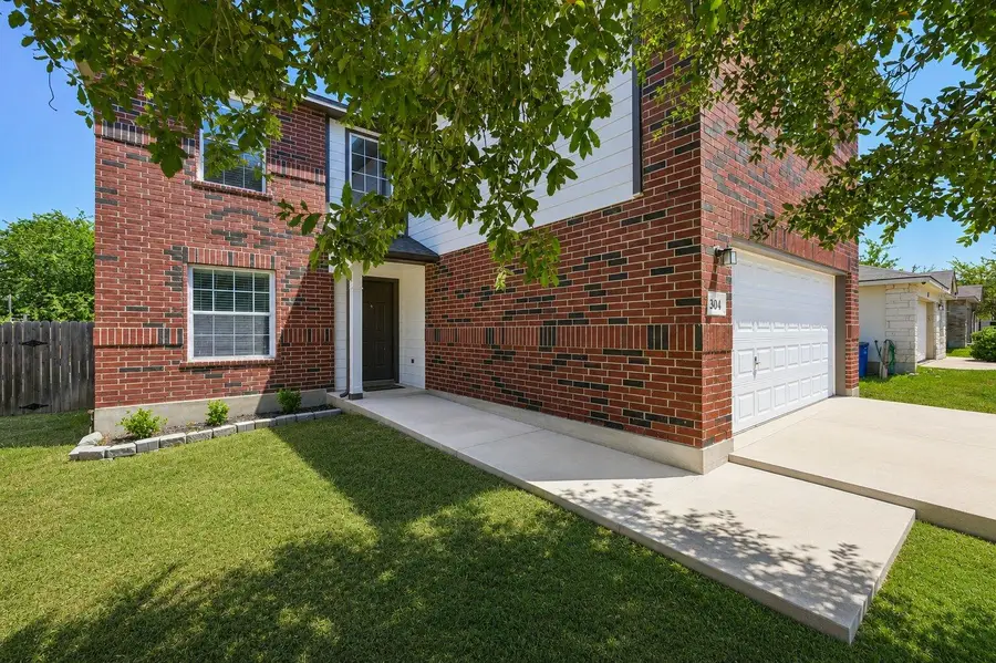304 Wegstrom St, Hutto, TX 78634 - #3
